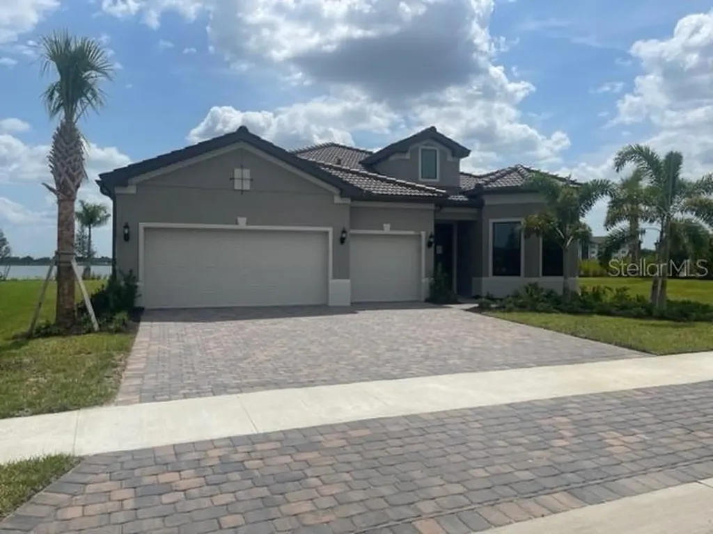7901 Sunset Pines Drive Sarasota FL 34240