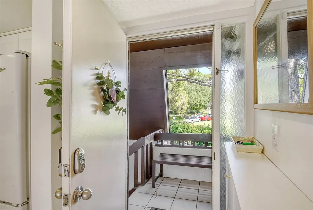 4616 Ringwood Meadow Sarasota FL 34235