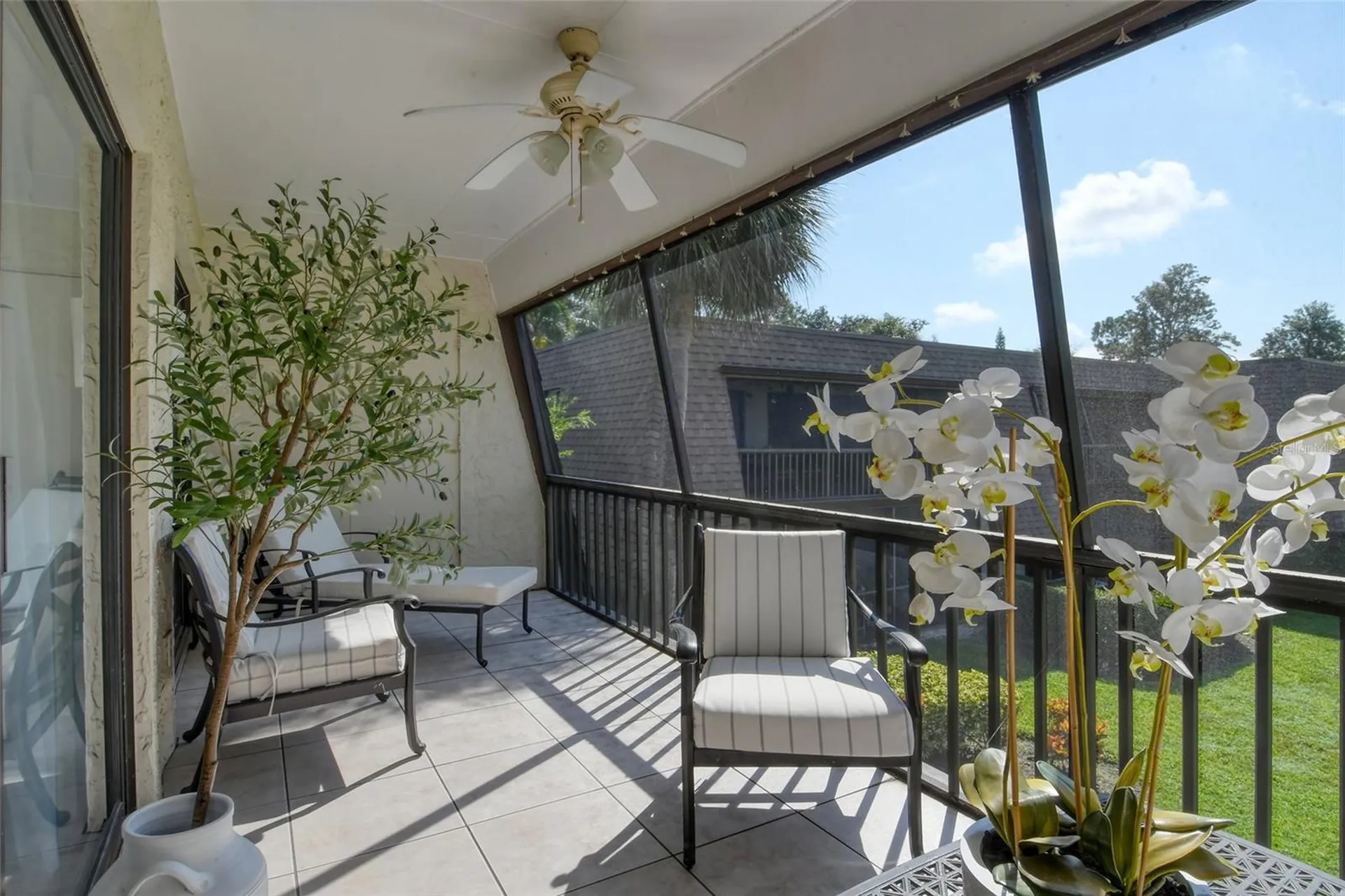 4616 Ringwood Meadow Sarasota FL 34235