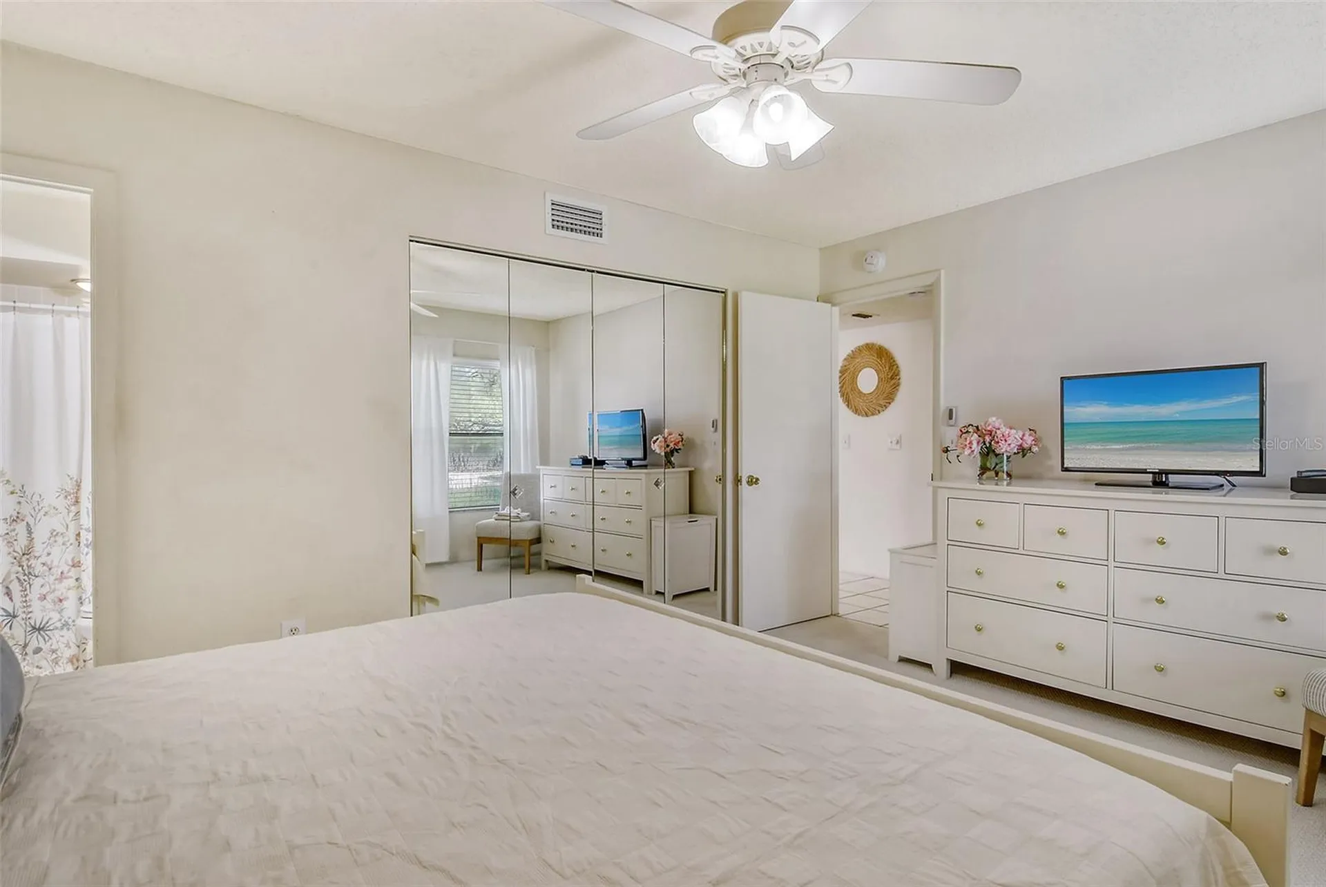 4616 Ringwood Meadow Sarasota FL 34235