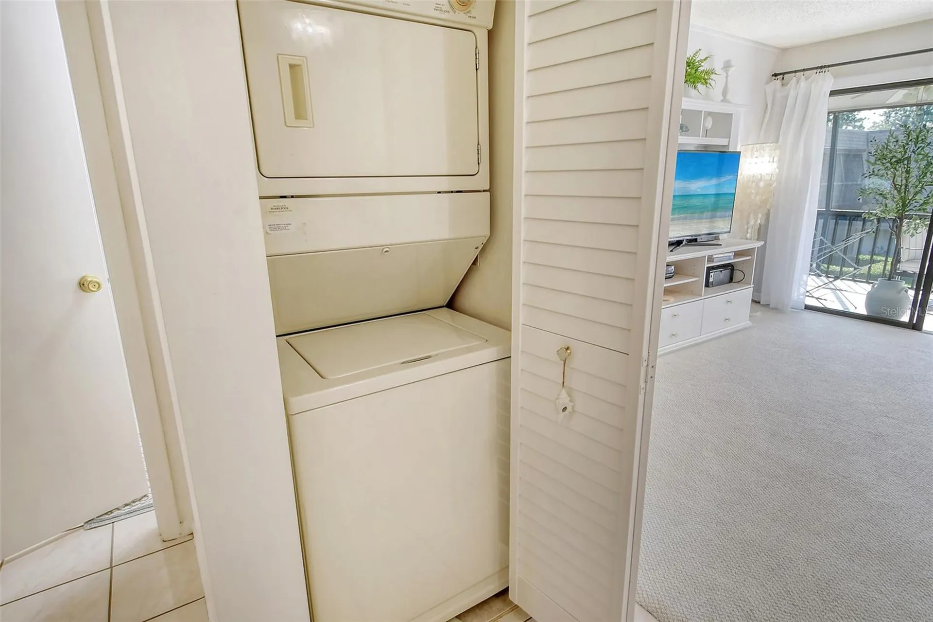 4616 Ringwood Meadow Sarasota FL 34235