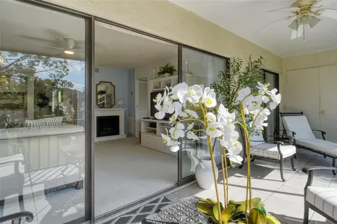 4616 Ringwood Meadow Sarasota FL 34235