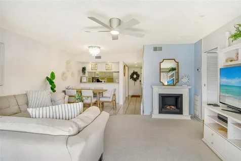 4616 Ringwood Meadow Sarasota FL 34235