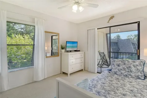 4616 Ringwood Meadow Sarasota FL 34235