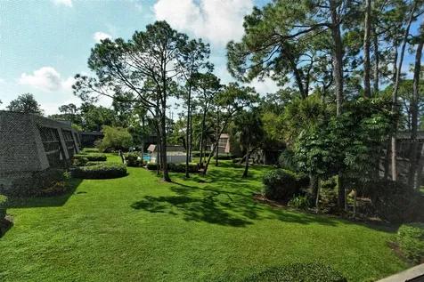 4616 Ringwood Meadow Sarasota FL 34235