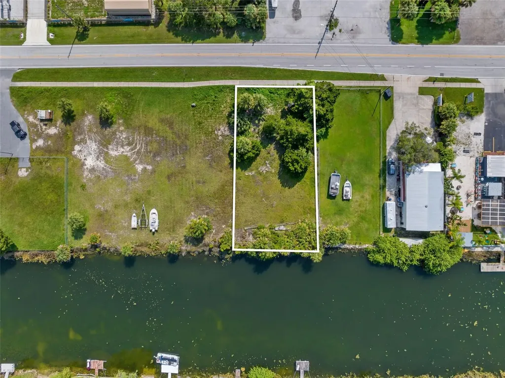 3329 Shoal Line Boulevard Hernando Beach FL 34607