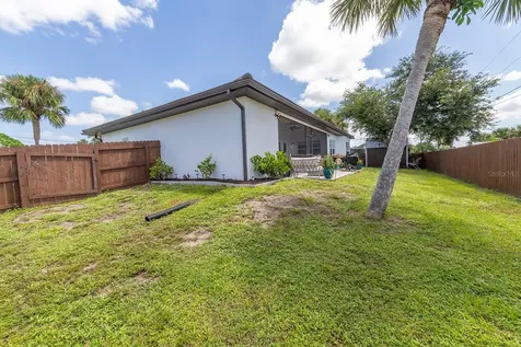 829 E 6th Street Englewood FL 34223