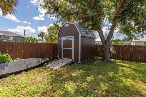 829 E 6th Street Englewood FL 34223