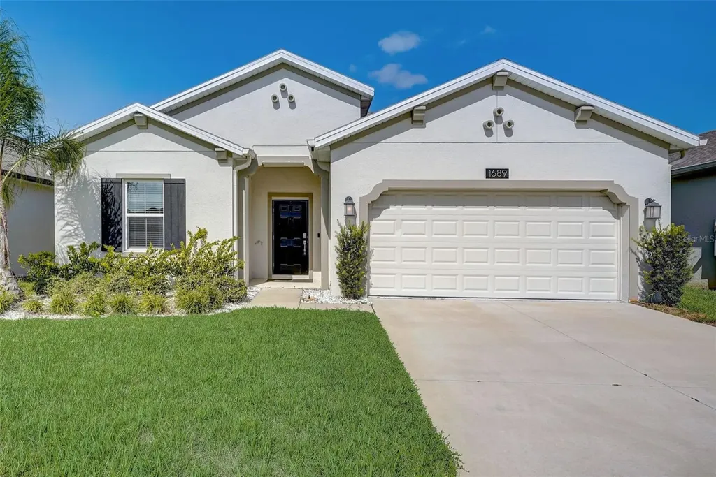 1689 Chatsworth Circle Saint Cloud FL 34771