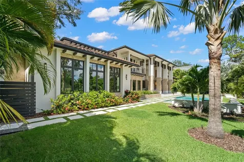 1005 S Siwanoy Street Tampa FL 33629