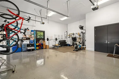 1005 S Siwanoy Street Tampa FL 33629