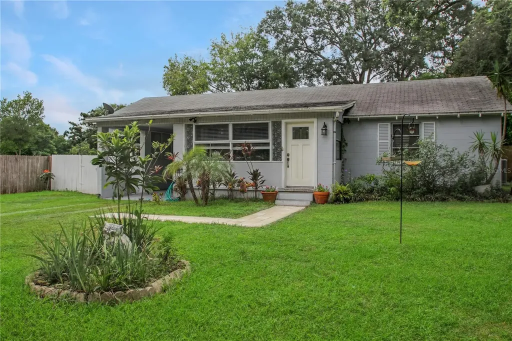 211 Verona Road Debary FL 32713