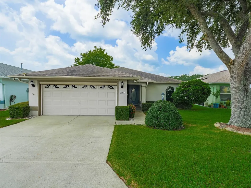2211 Silver Re Drive Lakeland FL 33810