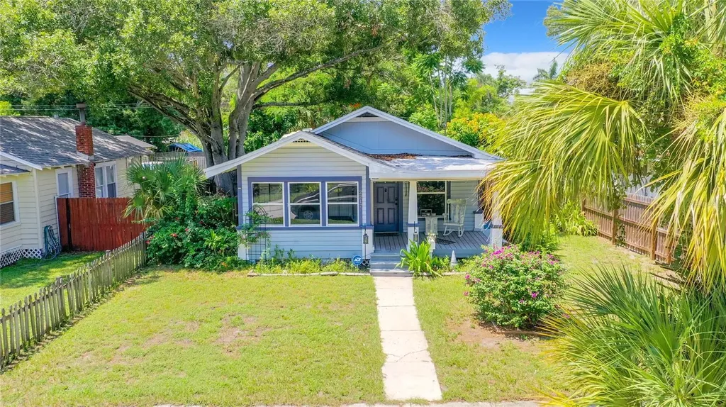 2217 Quincy Street S St Petersburg FL 33711