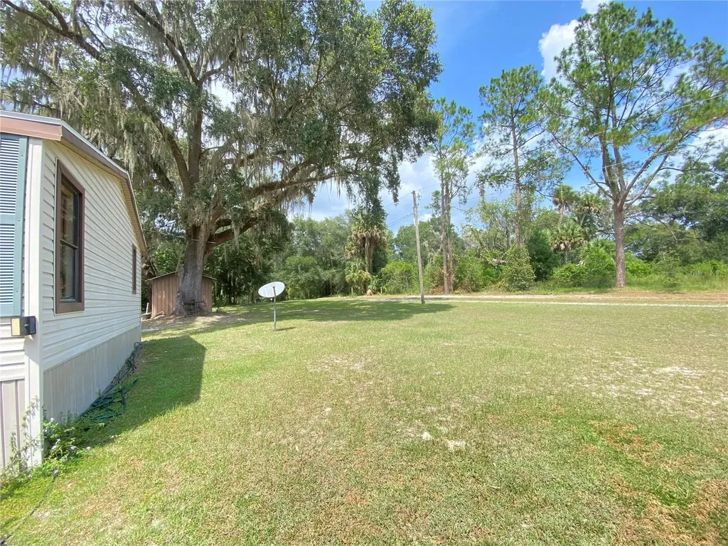 989 NE 184th Place Citra FL 32113