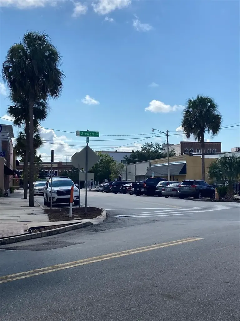 8 W Darlington Avenue Kissimmee FL 34741
