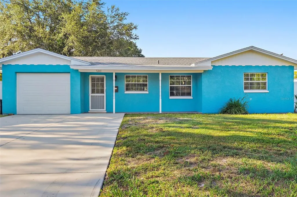 5240 12th Avenue N St Petersburg FL 33710
