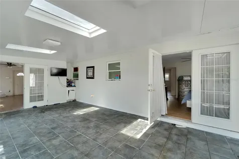 5306 S Himes Avenue Tampa FL 33611
