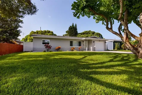 3810 14th Avenue N St Petersburg FL 33713
