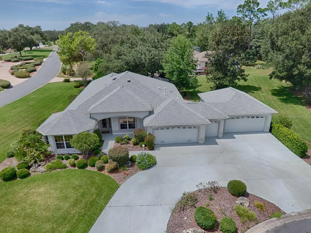 1802 Cavazos Court The Villages FL 32162