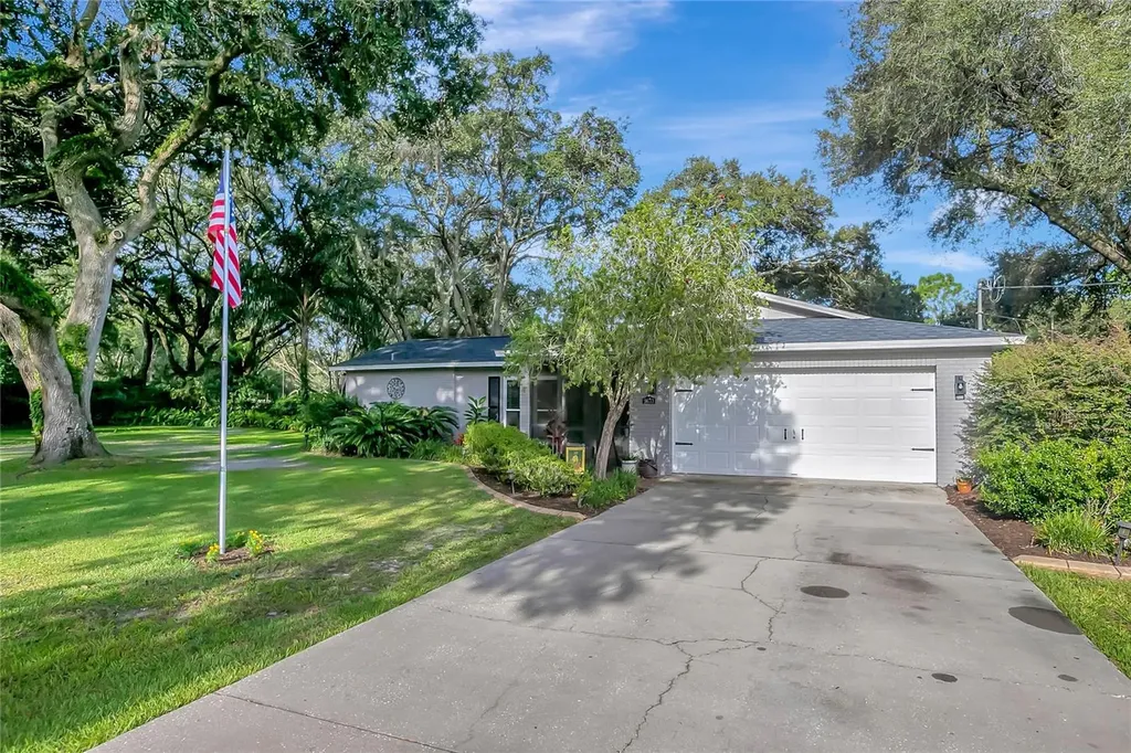 9633 Sunnyslope Lane Wesley Chapel FL 33545