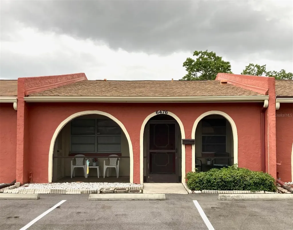 6476 Bonnie Bay Circle N Pinellas Park FL 33781