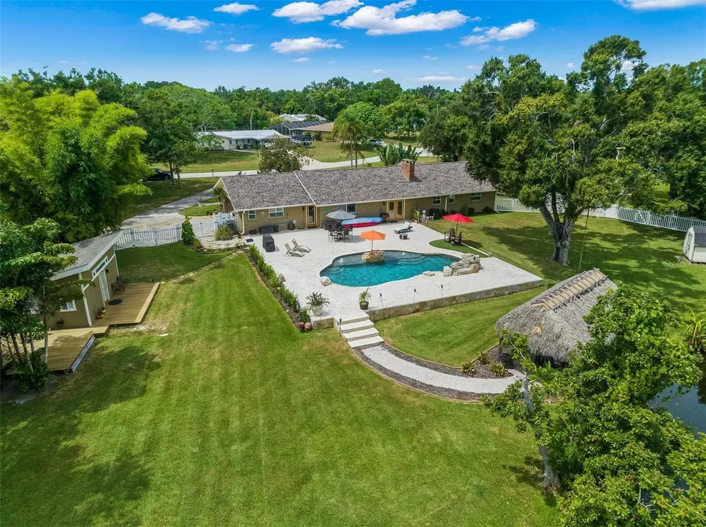 4525 N Lake Drive Sarasota FL 34232