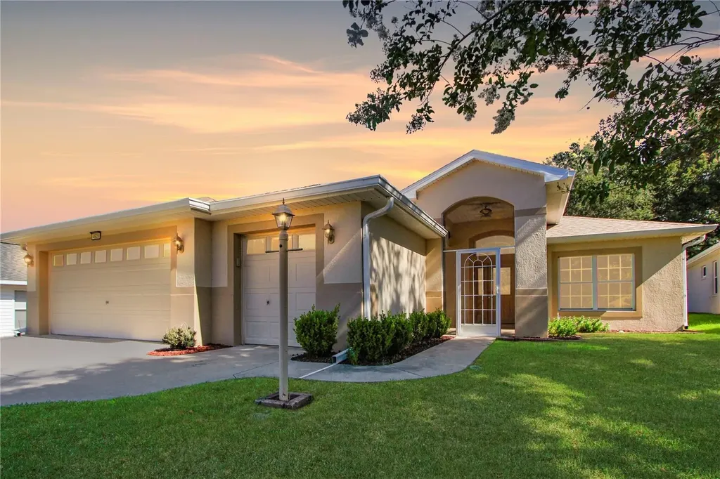 4929 Glen Coe Street Leesburg FL 34748