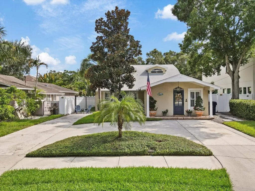 3328 W Wallcraft Avenue Tampa FL 33611