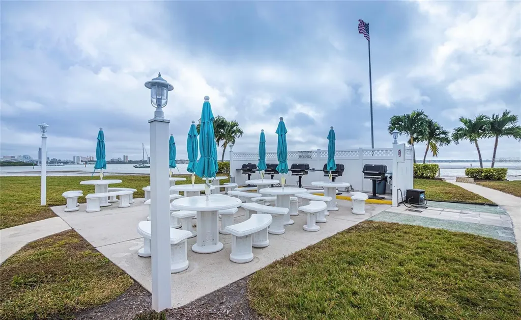 895 S Gulfview Boulevard Clearwater FL 33767