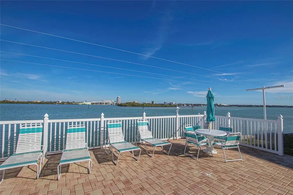 895 S Gulfview Boulevard Clearwater FL 33767
