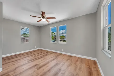 866 53rd Avenue S St Petersburg FL 33705