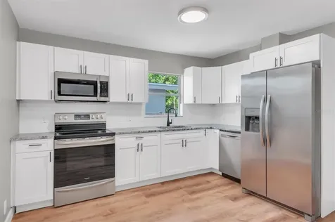 866 53rd Avenue S St Petersburg FL 33705