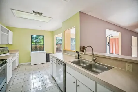 4501 NW 21st Drive Gainesville FL 32605