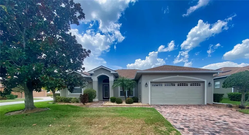 4232 Roebelenii Drive Lake Wales FL 33859