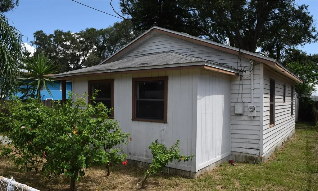 7413 34th Avenue S Tampa FL 33619