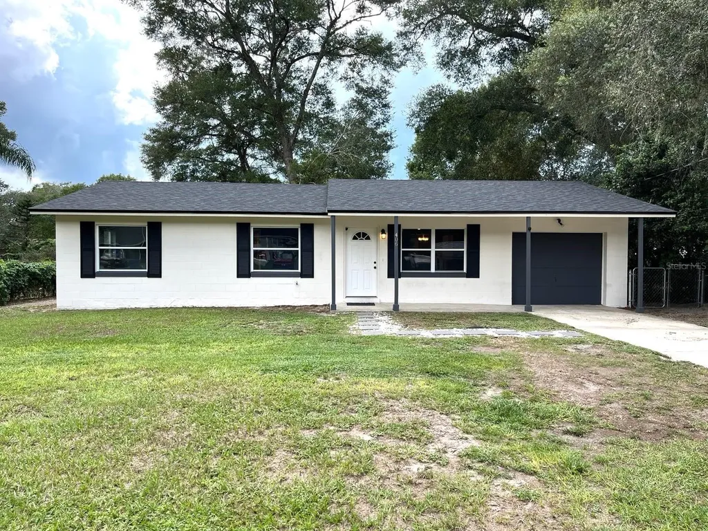 406 Wade Avenue Deland FL 32724