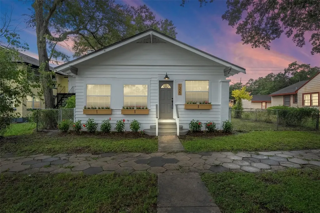 1320 12th Avenue S St Petersburg FL 33705
