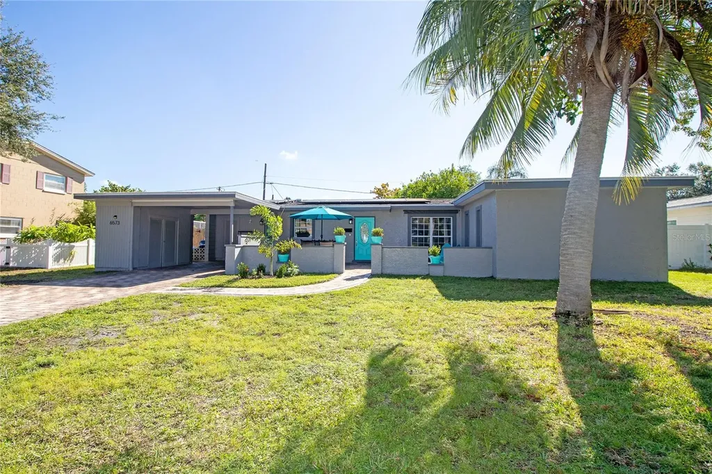 6573 19th Way N St Petersburg FL 33702