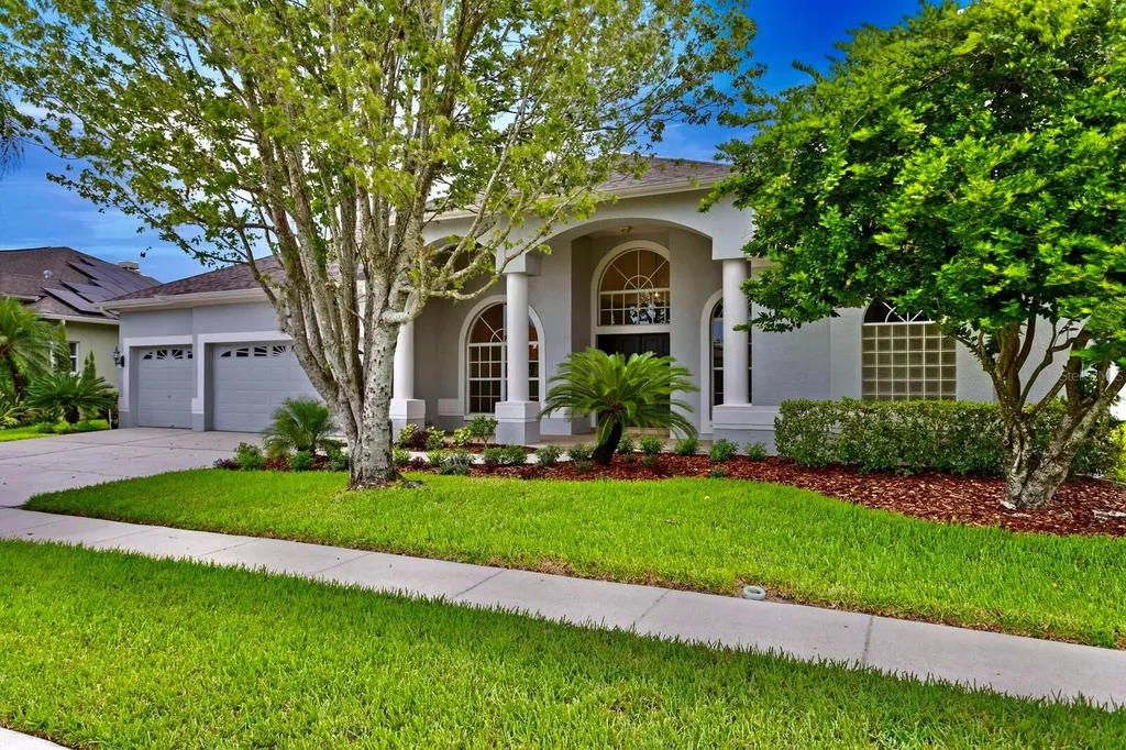 1442 Highwood Place Wesley Chapel FL 33543