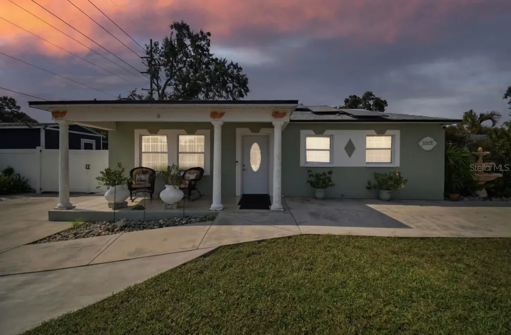 3002 W Leroy Street Tampa FL 33607