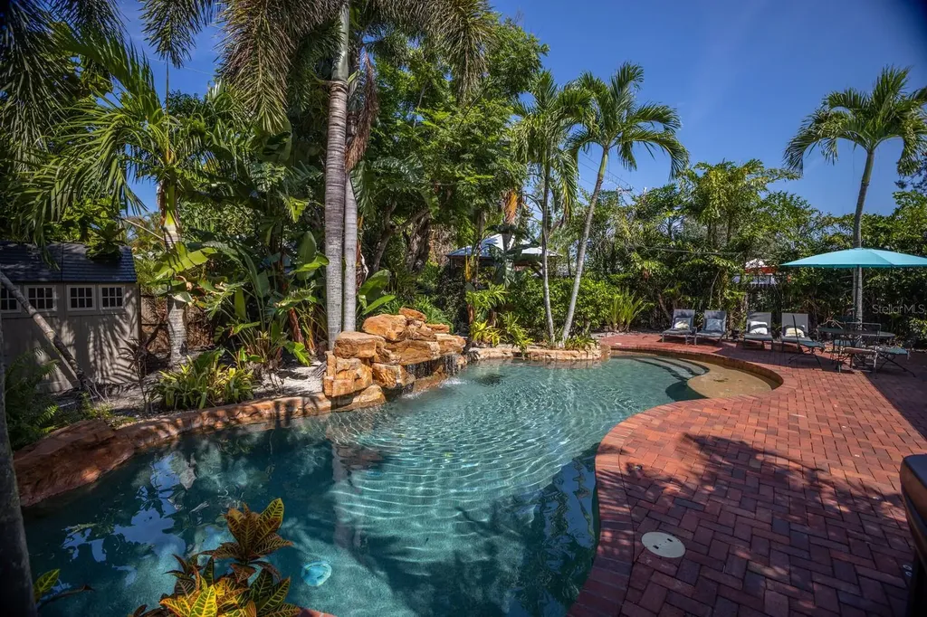 1316 32nd Street W Bradenton FL 34205