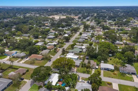 1316 32nd Street W Bradenton FL 34205