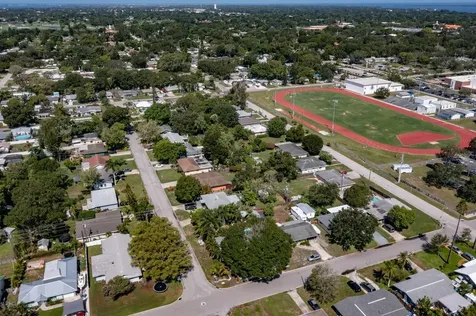 1316 32nd Street W Bradenton FL 34205