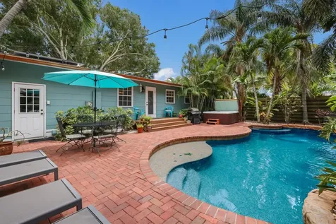 1316 32nd Street W Bradenton FL 34205