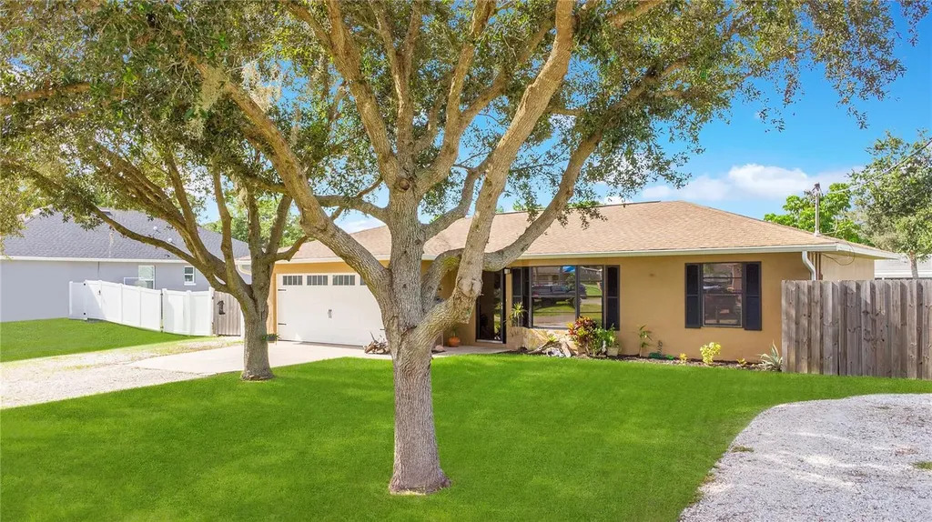 4725 Sparrow Drive Saint Cloud FL 34772