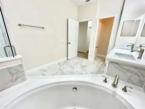 8042 Victoria Falls Circle Sarasota FL 34243