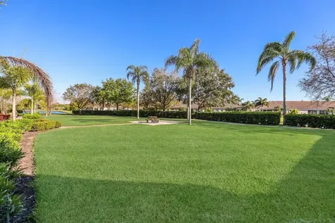 8042 Victoria Falls Circle Sarasota FL 34243
