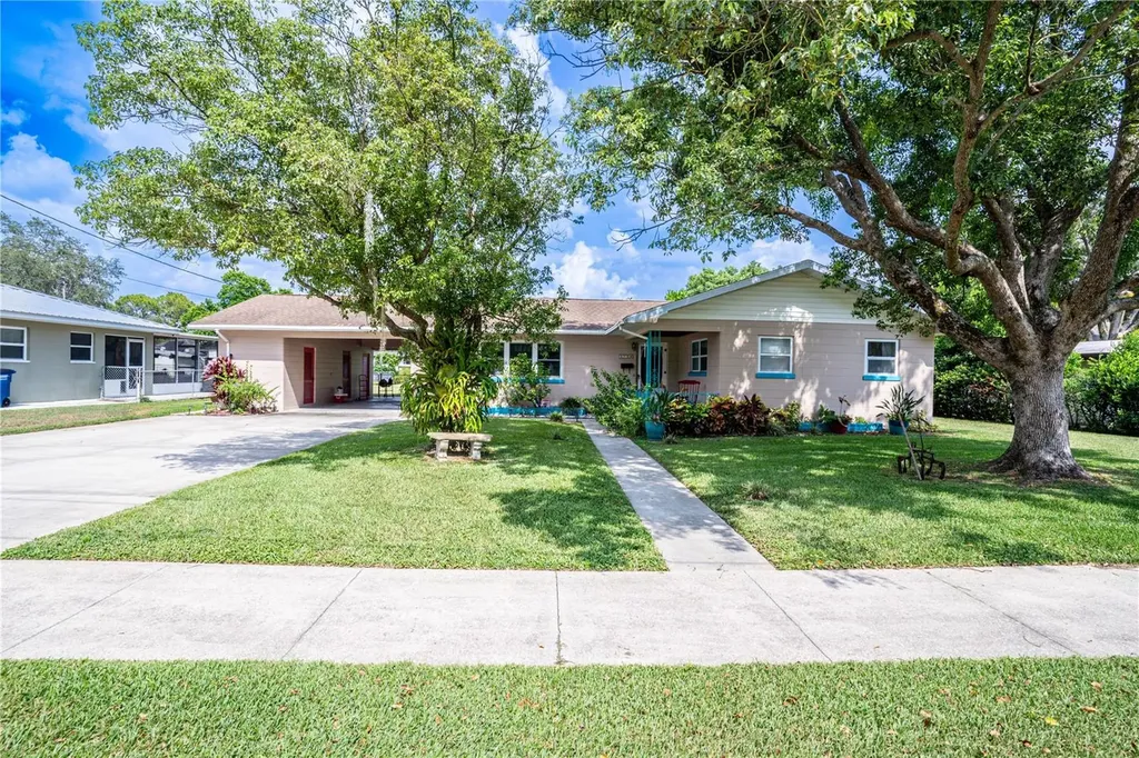 1720 Pasadena Avenue Sebring FL 33870