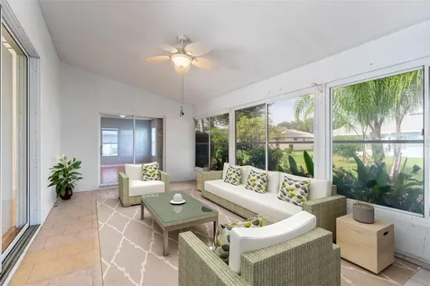 5717 King James Avenue Leesburg FL 34748